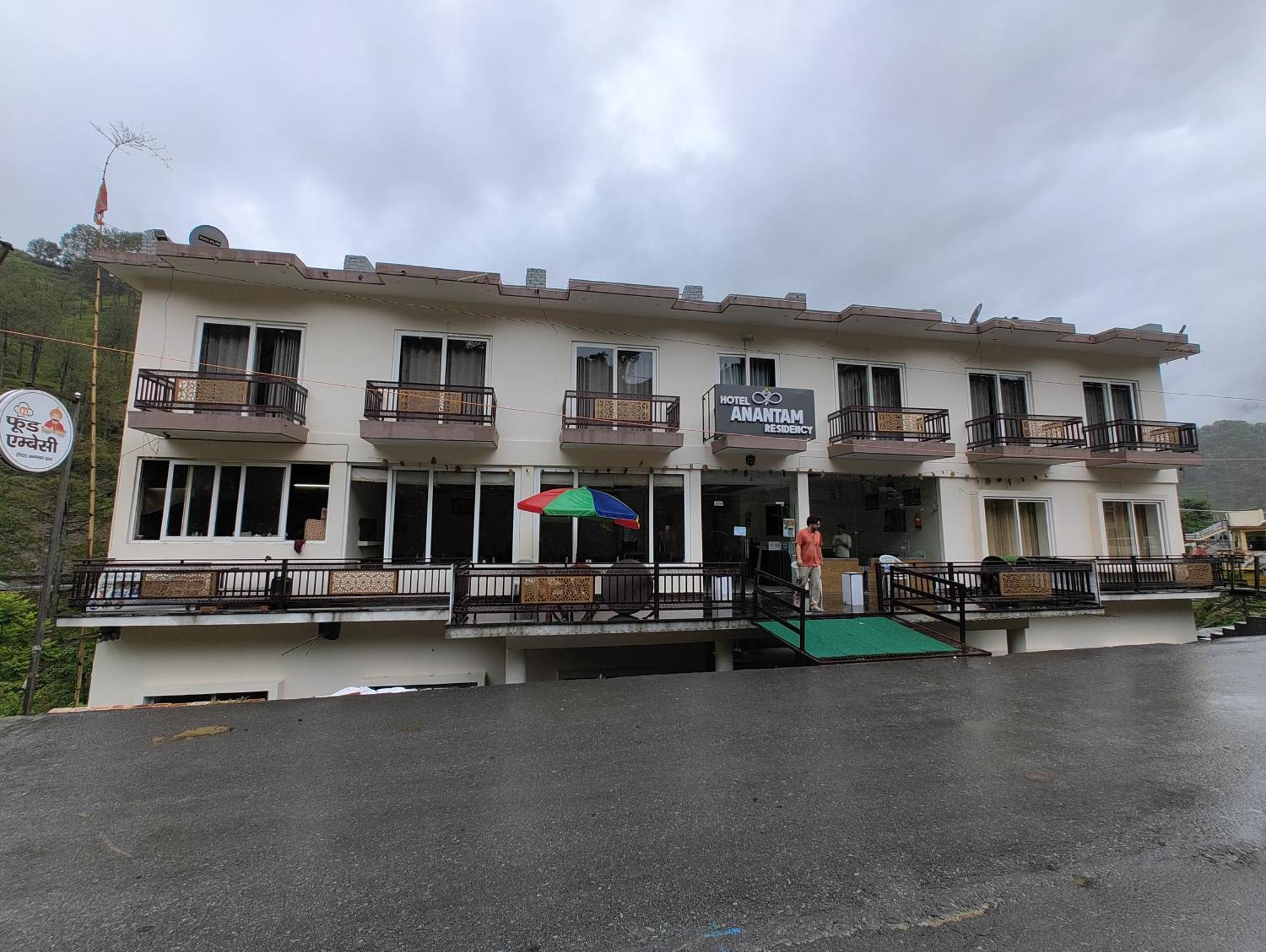 Hotel Anantam Residency Uttarkāshi Zewnętrze zdjęcie