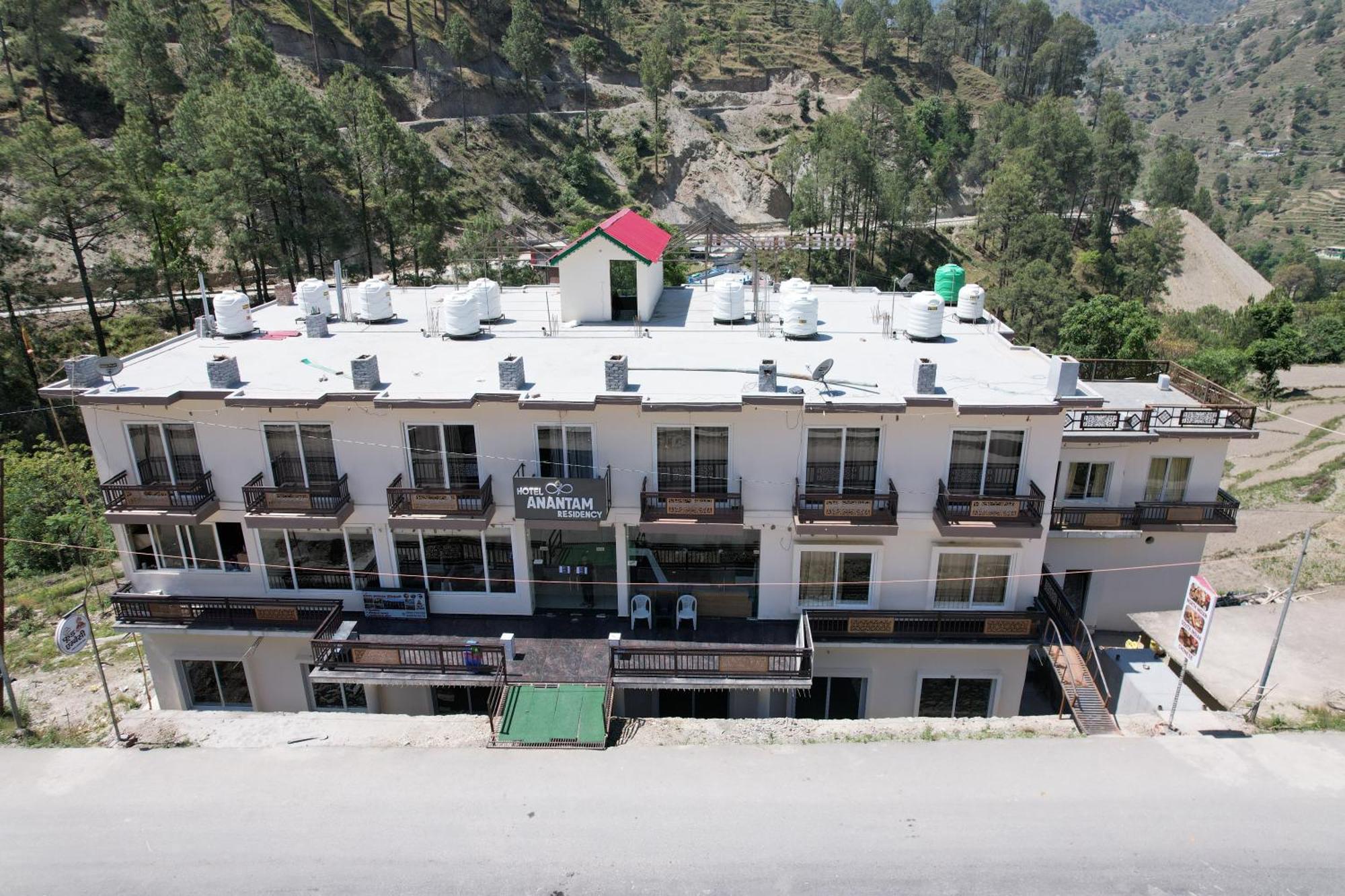 Hotel Anantam Residency Uttarkāshi Zewnętrze zdjęcie