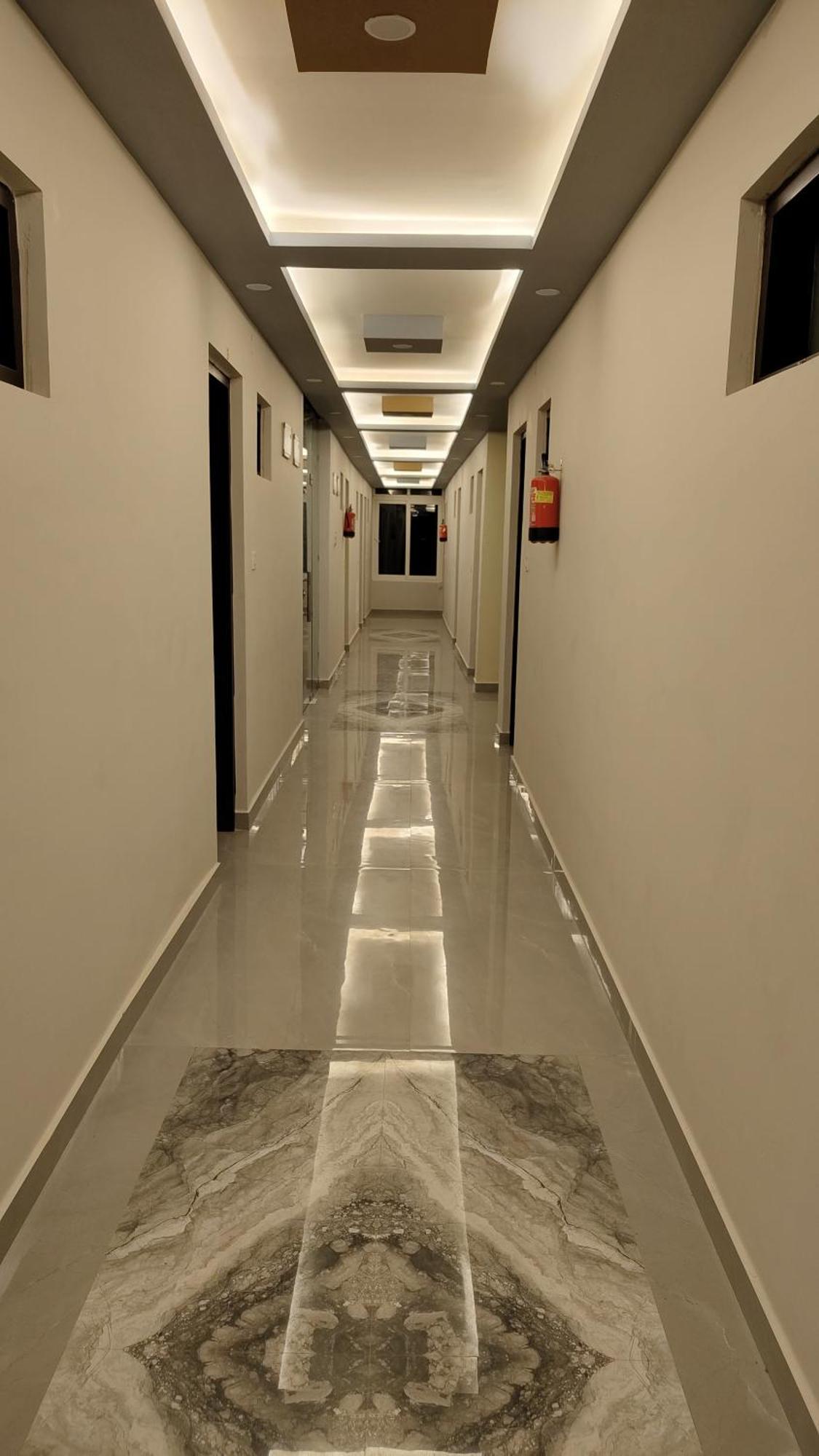 Hotel Anantam Residency Uttarkāshi Zewnętrze zdjęcie
