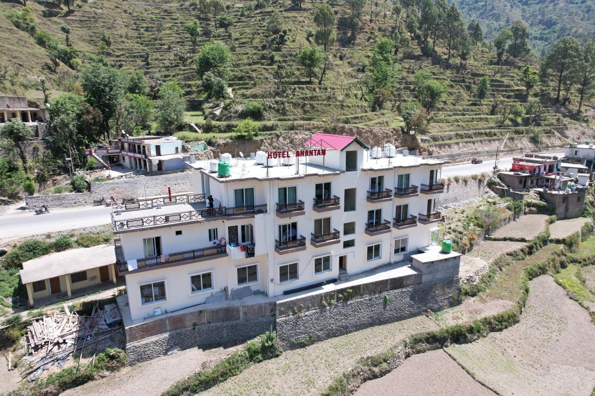 Hotel Anantam Residency Uttarkāshi Zewnętrze zdjęcie