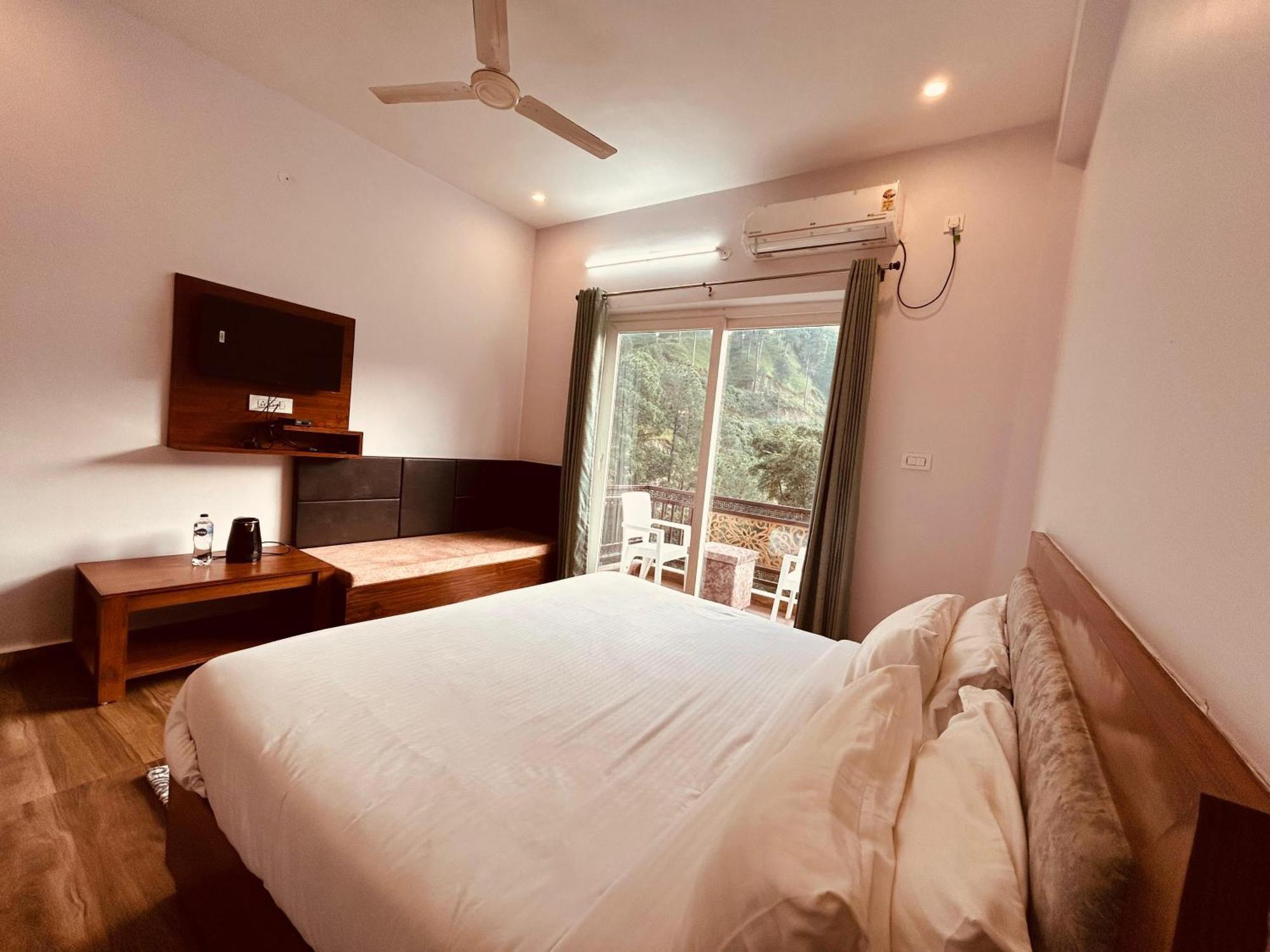 Hotel Anantam Residency Uttarkāshi Zewnętrze zdjęcie